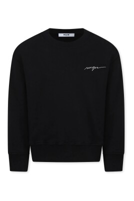 black-sweatshirt