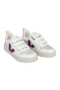 sneakers-blanches-en-cuir-design-color-block