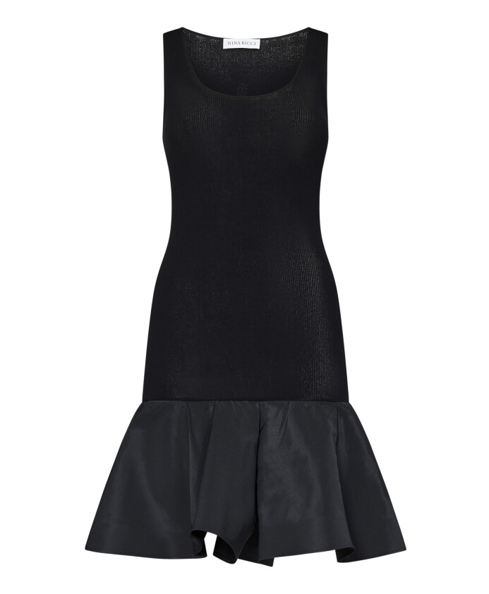 robe-noire-en-coton-cotele-avec-peplum