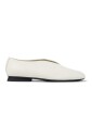ballerines-en-cuir-blanc-design-elegant