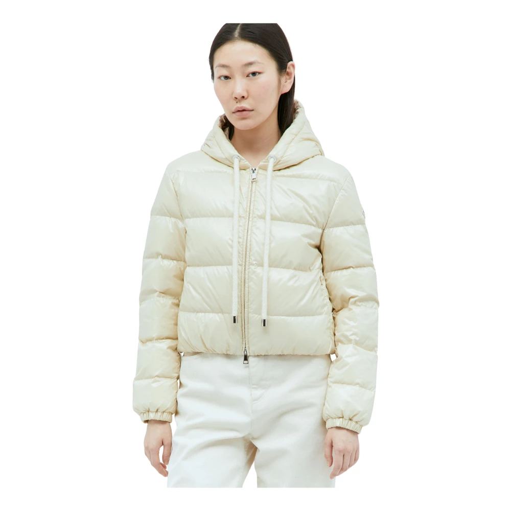 Moncler Gewatteerde Nylon Donsjas met Capuchon Beige Dames