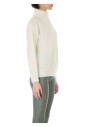 pull-en-mohair-a-col-haut-en-blanc