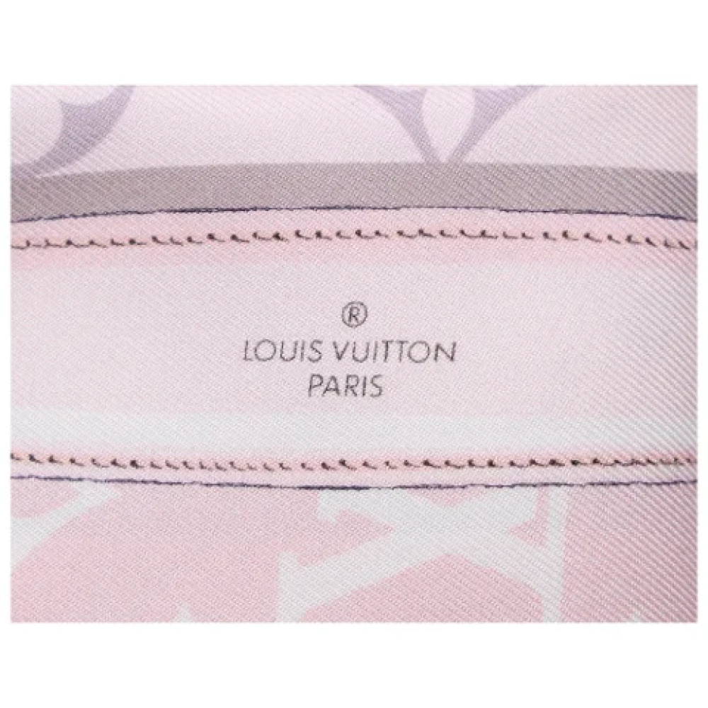 Louis Vuitton Vintage Pre-owned Silk scarves Pink Dames