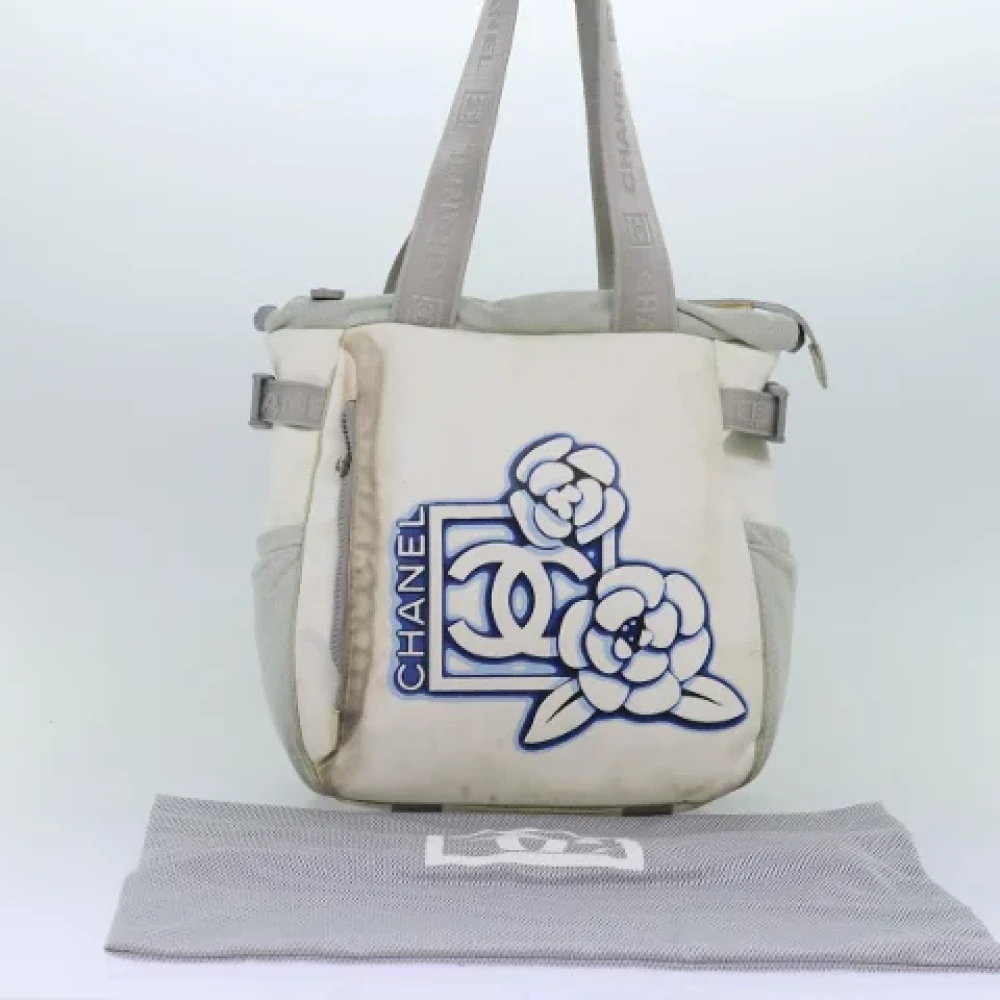 Chanel Vintage Pre-owned Nylon totes White Dames