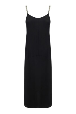 robe-dete-avec-chaine-plaquee-or