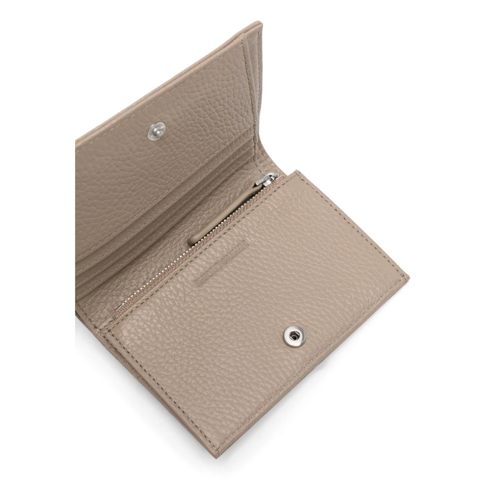 Emporio Armani Stijlvolle leren portemonnee voor mannen Beige Heren