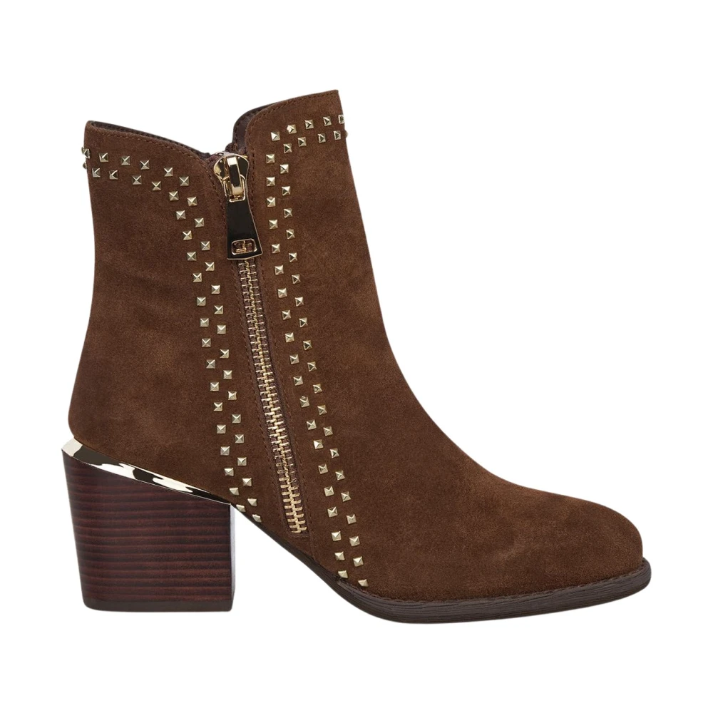 Alma En Pena Women's Brown Low Bootie With Studding