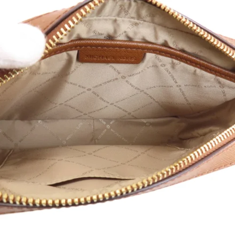 Michael Kors Pre-owned Canvas shoulder-bags Brown Dames