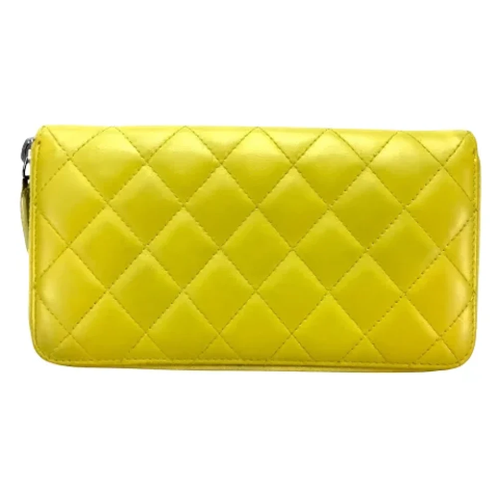 Chanel Vintage Pre-owned Leather wallets Yellow Dames
