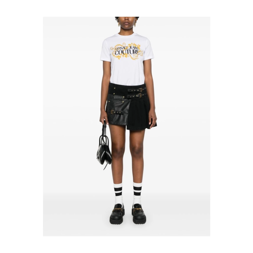 Versace Jeans Couture Witte T-shirts & Polo's voor vrouwen White Dames