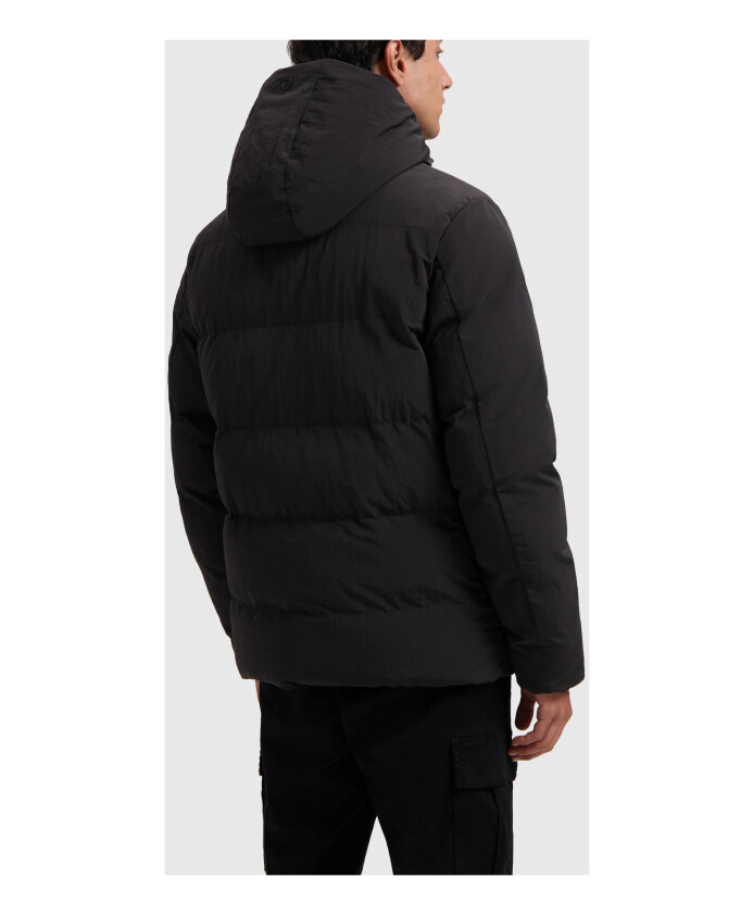 black-hooded-winter-jacket-men