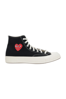 high-top-sneakers-with-heart-print