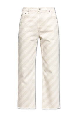 wide-leg-jeans
