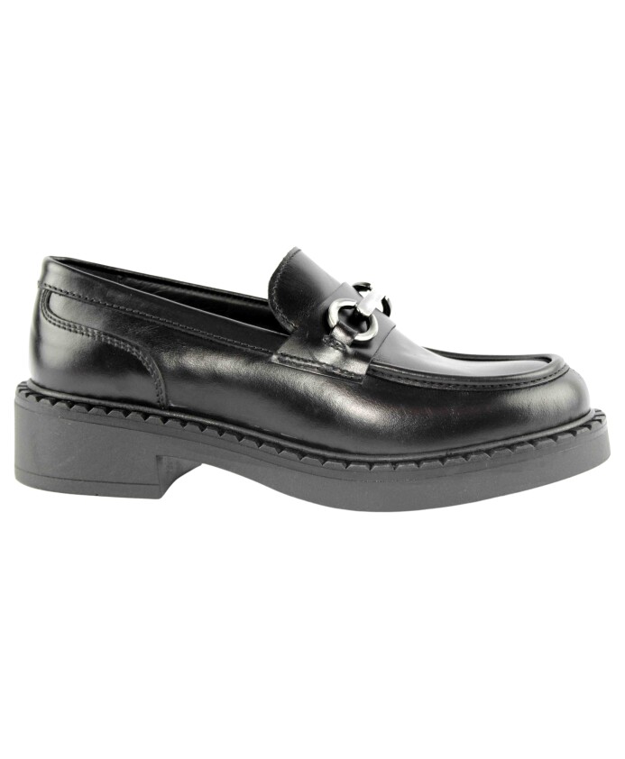 mocassin-en-cuir-accessoire-noir