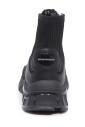 chaussures-noires-en-mousse-douce-x4z124