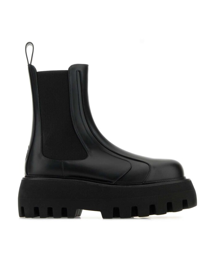 black-leather-chelsea-ankle-boots