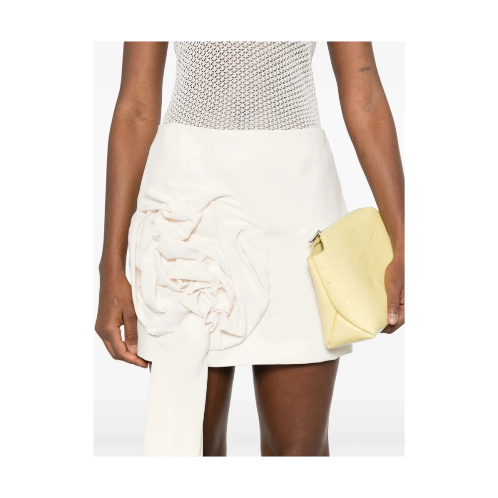 Marella Rok met bloemenapplicatie en ceintuur White Dames