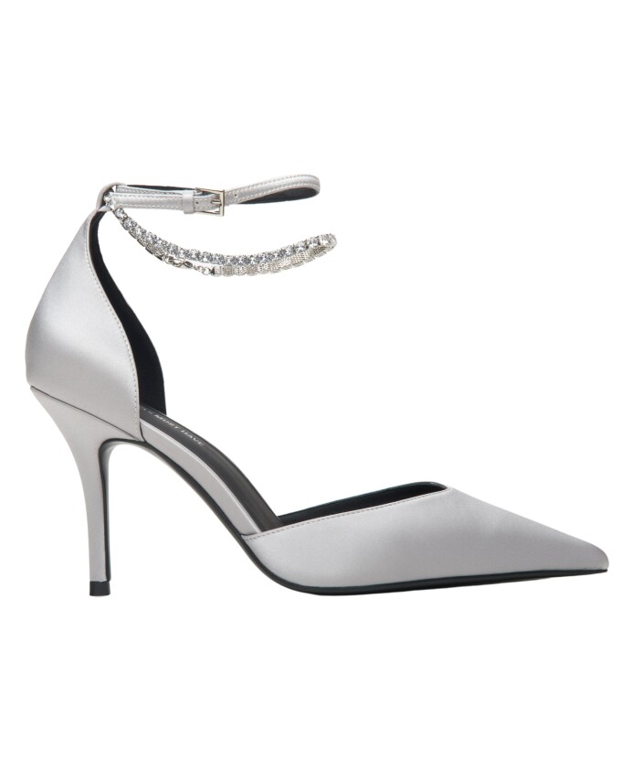 escarpins-gris-a-bout-pointu-avec-cristaux