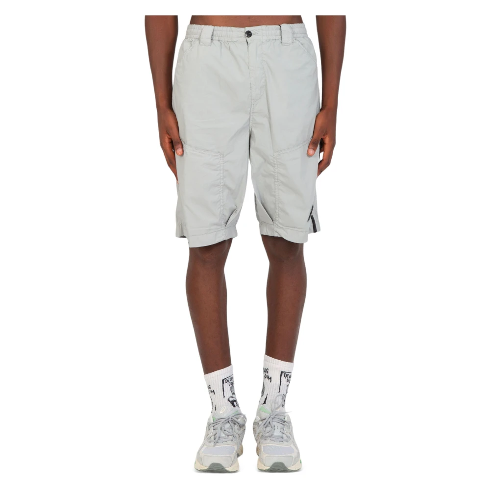 C.P. Company Zipped Shorts in 913 Gray Heren