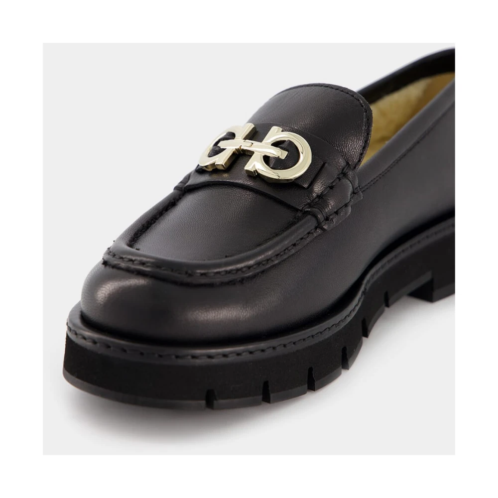 Ferragamo Mocassin met Gancini-ornament en wollen voering