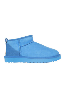 blue-ankle-boots-elegant-style
