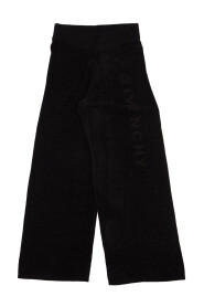 Czarne Spodnie ze Stylem/Modelem