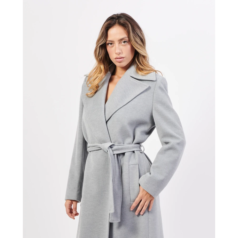 Jijil Grijze Lange Jas met Riem Sluiting Gray Dames