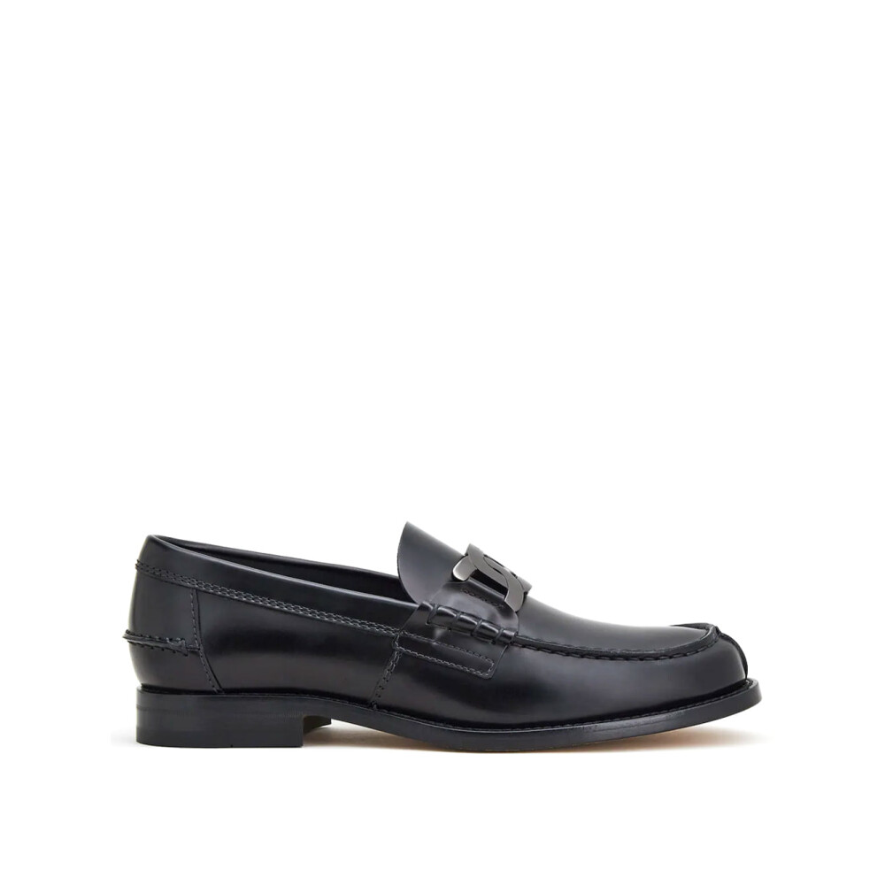 Shop fashion from Tod's