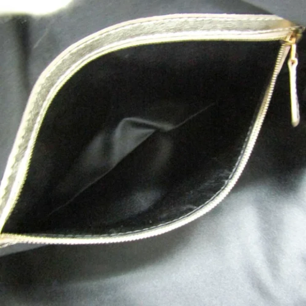 Valentino Vintage Pre-owned Leather shoulder-bags Black Dames