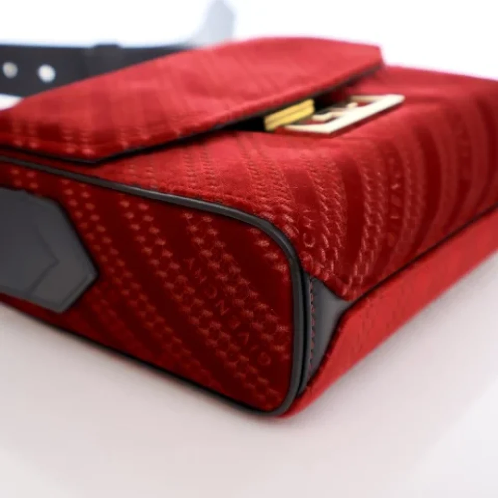 Givenchy Pre-owned Velvet shoulder-bags Red Dames