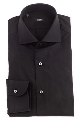 black-tailored-poplin-shirt-with-pearl-buttons