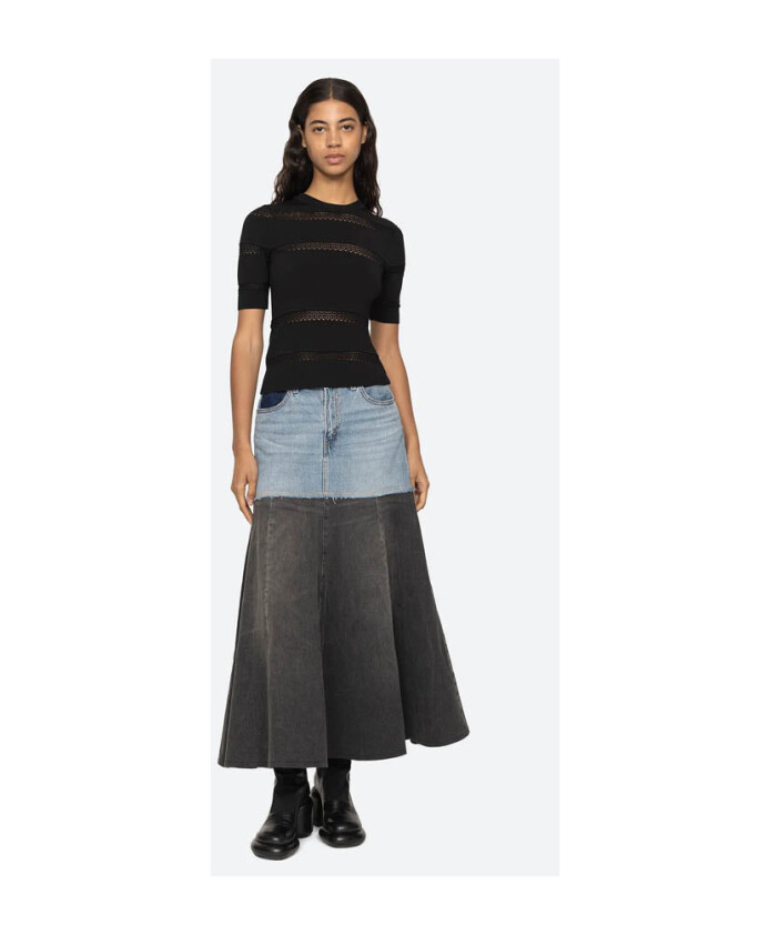 haut-en-tricot-transparent-a-manches-courtes