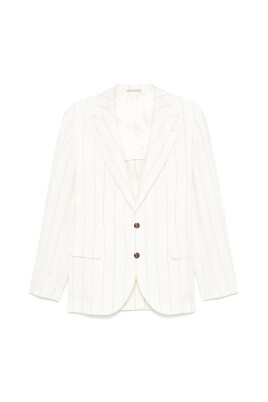 white-buttoned-jacket-with-pockets