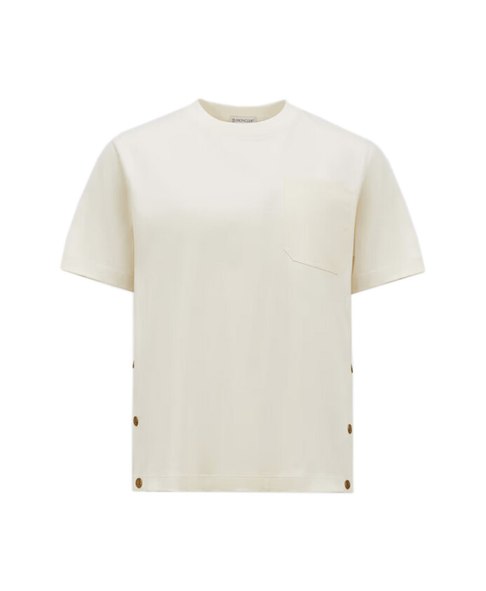 t-shirts-et-polos-blancs-avec-bouton-pression