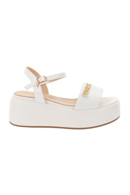 faux-leather-womens-sandals
