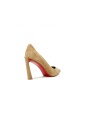 escarpins-en-daim-marron-style-elegant