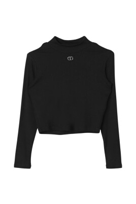 black-knit-crop-top