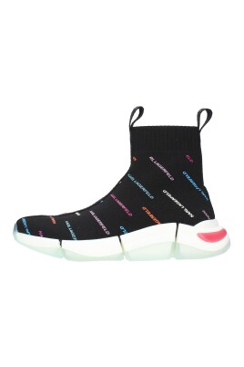 high-top-sneakers