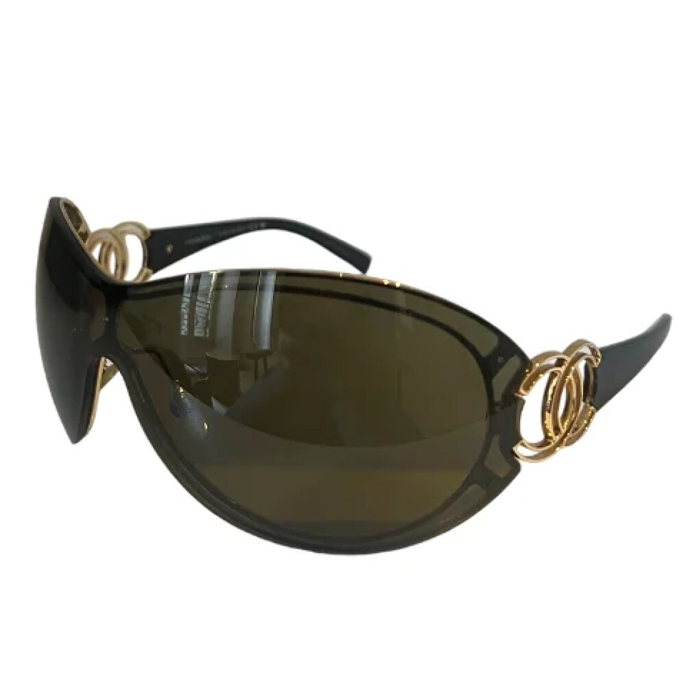 Lunettes de Soleil en Plastique Noir d Occasion Chanel Vintage Femme Miinto