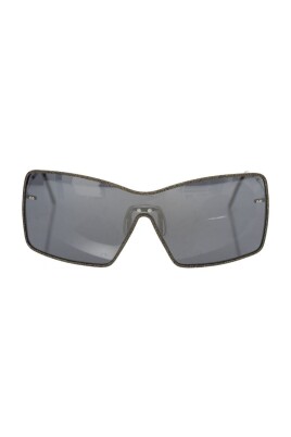 timeless-elegance-sunglasses-shield