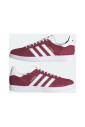 sneakers-bordeaux-en-daim-semelle-en-caoutchouc