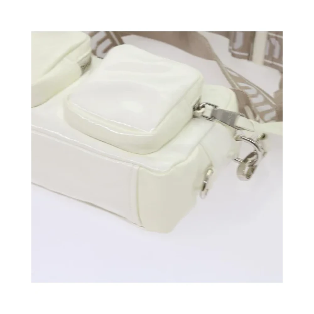 Miu Pre-owned Fabric shoulder-bags White Dames