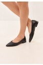 ballarines-classiques-noires-a-bout-pointu-noir