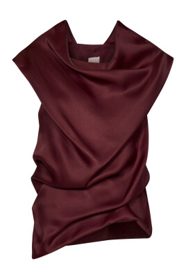 haut-bordeaux-en-soie-avec-encolure-cowl
