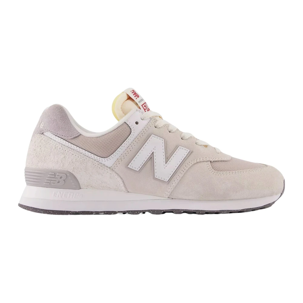New Balance Ademende Suède en Stoffen Sneakers Dames Schoenen Beige