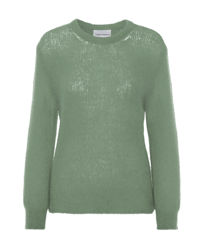 pull-en-tricot-doux-en-vert-poussiere