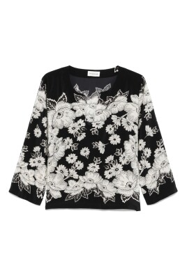 black-tops-for-a-stylish-look