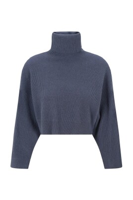 blue-turtleneck-sweater-womens-fashion