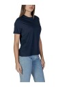 t-shirt-en-coton-bleu-a-col-rond