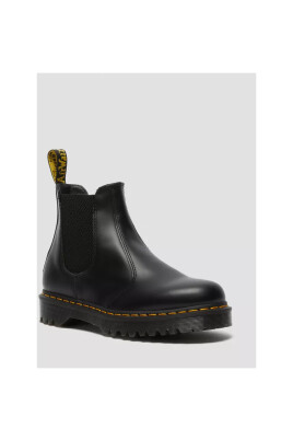 chelsea-style-leather-boots